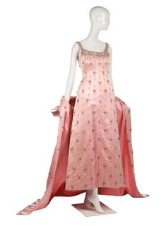 A/W 1963-1964, Spain Evening ensemble by Cristóbal Balenciaga for Eisa Pale-pink satin embellished with cut-brilliants, metal thread and tassels of beaded crystal droplets Kerry Taylor Auctions Balenciaga Couture, 1960s Glamour, Yves Saint Laurent Couture, Balenciaga Fashion, Simply Fashion, Pink Things, Glamour Dress, Vintage Beauty