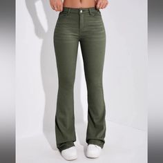 Brand New. Never Worn. First Two Listing Photos Are More True To Color. Green Flare Jeans, Forest Green Jeans, Dark Green Jeans, Ripped Baggy Jeans, Orange Jeans, Shein Jeans, Denim Flare Jeans, Bootcut Pants, High Waisted Flares