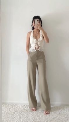 Outfit Elegantes, Casual Day Outfits, Looks Street Style, Causual Outfits, Fashion Mistakes, Girly Outfits, Casual Style Outfits, Elegant Outfit, Cute Casual Outfits