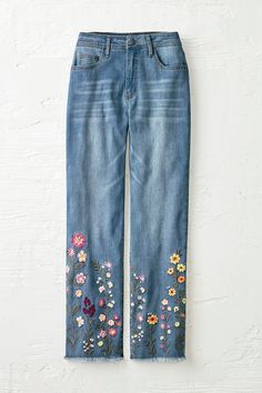 Wildflower Embroidered Cropped Jeans - Coldwater Creek Embroidered Jeans Outfit, Jeans Patches, Jeans Embroidery, Small Sunflower, Hand Embroidery Videos, Embroidery Videos, Patched Jeans, Embroidered Jeans, Embroidery Tutorials