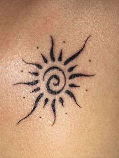 spiral sun tattoo | Creative Small Tattoos By  Infant Winters A Sun Tattoo, Tattoo Main, Tattoo Sonne, Spiral Tattoos, Henna Inspired Tattoos, Free Tattoo Designs