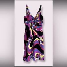 Size 8 Us Purple Lined Midi Length Dresses, Purple Summer Sundress For Parties, Fitted Purple Summer Midi Dress, Purple Lined Beach Dress, Purple Knee-length Midi Dress For Vacation, Purple Lined Midi Dress For Summer, Lined Purple Midi Dress For Summer, Summer Purple Lined Midi Dress, Purple Casual Dress With Vibrant Print