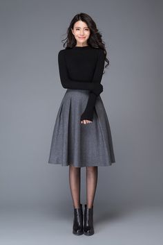 The gray skirt is made of wool blend, the wool skirt has a polyester lining inner The midi skirt has Two side pockets The grey wool skirt is closed by Side zipper The skater skirt for women has Pleated on the skirt   Shop sizing chart FYI ( made according to US sizing. actual body figures, NOT laying flat clothes measurements)  SIZE (US 0, UK 4, Italian 34, French 32, German 30, Japan 1) bust: fits bust around 32.5” / 82.5cm Waist: fits waist around 25” / 64cm Hips: fits hips around... Black And White Outfit, Cooler Style, Grey Skirt, Peplum Tops, Winter Skirt, A Skirt, Plaid Fashion, Heidi Klum, 가을 패션