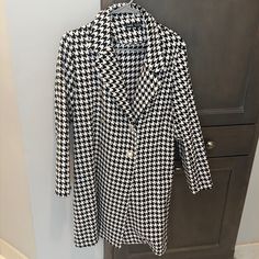 Never Worn, Shein Houndstooth Fall Jacket. Black And White Classic Double-breasted Houndstooth Outerwear, Jacket Black And White, Shein Jackets, Fitted Double-breasted Houndstooth Outerwear, Fitted Houndstooth Button-up Outerwear, Black Houndstooth Button-up Outerwear, Double-breasted Wool Houndstooth Outerwear, Fall Jackets, Jackets & Coats