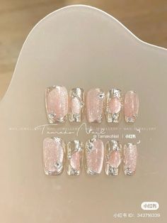 #chinesenails Pink Silver Nails, Chinese Nails, Douyin Nails, Art Deco Nails, Hello Nails, Punk Nails, Glittery Nails, Gel Nail Art Designs, Vintage Nails