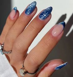 Aesthetic Grinch, Blue Winter Nails, Blue Christmas Nails, Blue Gel Nails, Nail Piercing, December Nails, January Nails, Diy Acrylic Nails, Simple Gel Nails