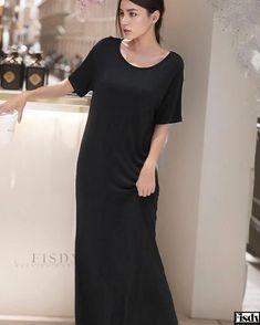 Fisdy - Premium Loose-Fit Autumn Base Dress: Modal Long-sleeved Maxi Dress for Layering and Elegant Evening Attire Skirt Skirt, Daily Dress, Long Sleeve Maxi, Evening Attire, Lace Mini Dress, Types Of Skirts, Long Sleeve Maxi Dress, Guest Dresses, Single Piece