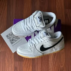 Product Info Shoe: Nike Sb Dunk Low Pro White Gum Size: 5.5 Men/7 Women Color: White/Black/White/Gum Light Brown Sku: Cd2563-101 100% Authentic New Shoes Including Original Everything Shipping - Shipping Is Free & Fast! This Item Is Shipped Through Usps Priority Mail. - Orders Are Shipped Within 1-2 Business Days After Payment. - Please Confirm Your Address And That The Size Of The Item You Chose Is Correct. I Cannot Change The Address After Purchase And I Am Not Liable For Any Items That Do Not Fit. I Am Only Liable To State The Correct Product Information And Size Of The Item Listed. Returns - Returns Are Not Accepted. All Items Are Final Sale. Other Terms & Conditions - Please Do Not F Nike Sb Shoes, Nike Sb Dunk Low Pro, Nike Sb Dunk, Nike Sb Dunks Low, Shoe Nike, Sb Dunk Low