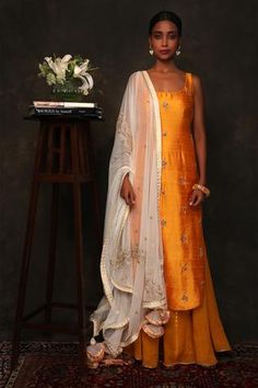 Shop for Nikasha Yellow Raw Silk Embroidered Kurta Sharara Set for Women Online at Aza Fashions Jacket Saree, Kurta Sharara Set, Pakistani Formal Dresses, Kurta Sharara, Indian Bridal Lehenga, Indian Lehenga, Lakme Fashion Week, Sharara Set, Silk Organza