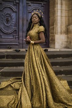 𝓈𝒽𝑒𝓇さんのツイート: "Sol Koroleva… " Gold Gown, Golden Goddess, Fantasy Photography, Fantasy Dress, Beauty And Fashion, Fantasy Clothing, Fantasy Fashion, Gold Dress