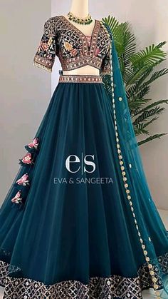 Simple Lehenga Designs Classy, Green Colour Dress, Sari For Wedding, Bridal Fits, Simple Lehenga Designs, Chaniya Choli Wedding, January Fashion, Latest Bridal Lehenga Designs, Haldi Dress