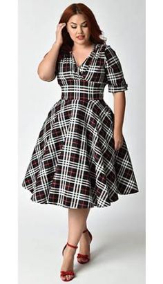 Vintage Dress Plus Size, 1950s Fashion Plus Size, Plus Size Vintage Fashion 1950s, Plus Size 50s Fashion, Plus Size 1950s Dress, Plaid Dress Plus Size, 1950s House Dress Plus Size Unique Vintage, Fitted Plaid Retro Vintage Dress, Plus Size Vintage Outfits