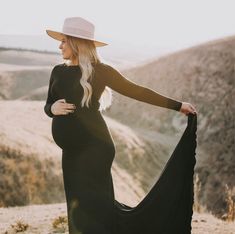 Maternity dress for photoshoot long sleeve maternity dress | Etsy Portugal Black Dress Maternity Pictures, Black Dress Maternity, Elegant Maternity Dress, Photoshoot Elegant, Black Maternity Maxi Dress, Fall Maternity Pictures, Elegant Maternity Dresses, Dress For Photoshoot, Winter Maternity Outfits