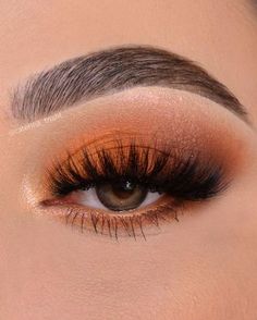 Fall Orange Eyeshadow Looks, Makeup Ideas Fall Autumn, Makeup With Burnt Orange Dress, Make Up For Thanksgiving, Easy Fall Eyeshadow Looks, Orange And Brown Eyeshadow Looks, Orange And Black Makeup Looks, Orange Wedding Makeup, Orange Makeup Looks Natural