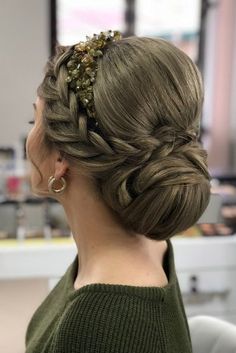 Formal Updos For Long Hair Elegant Wedding, Brides Pictures, Braided Wedding Hair, Elegant Chignon, Bridesmaid Hair Inspo, Hair Elegant, Formal Hair