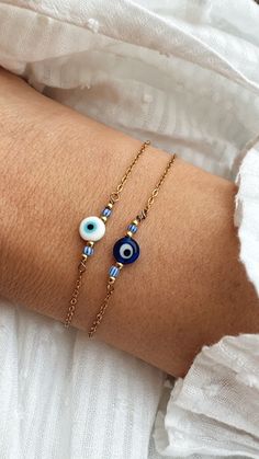 Cheap White Evil Eye Bracelets, Dainty Adjustable White Evil Eye Bracelet, Gold Evil Eye Bracelet - Gift, Minimalist Evil Eye Bracelet With Adjustable Chain As Gift, Minimalist Evil Eye Bracelet With Adjustable Chain, Dainty Evil Eye Bracelet With Adjustable Chain, Minimalist Round Evil Eye Bracelet, Dainty Gold Evil Eye Bracelet, Minimalist Evil Eye Bracelet