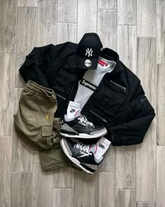 Outfit Grid Men Street Styles, Fall Fits Streetwear, Outfit Grid Men, Men Streetwear Outfits, Air Jordan Outfit, Simple Streetwear, Ames Iowa, Fits Streetwear