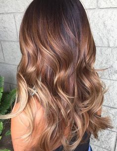 Superb auburn balayage Honey Blonde Hair Color Ideas, Auburn Balayage, Honey Blond, Honey Blonde Hair Color, Blonde Hair Color Ideas, Gorgeous Hair Color, Hair Color Auburn, Honey Blonde Hair, Balayage Hair Blonde