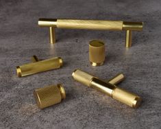 Solid Brass Kitchen Handles and Knobs, Brass Door Handles, Knurled Door Wardrobe Cabinet Handles ,Gold Handles Kitchen Handles And Knobs, Brass Kitchen Handles, Bronze Door Handles, Muebles Shabby Chic, Cabinet Knobs And Handles, Dresser Drawer Handles, Cupboard Door Knobs, Bronze Door, Antique Drawers