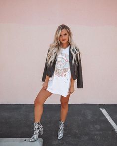 Nashville Style Outfits, Country Concert Outfits, Mode Prints, Nashville Style, Nashville Outfits, Western Style Outfits, Outfits Spring, Snakeskin Print, Country Outfits