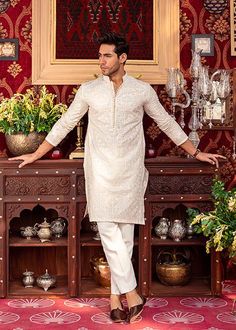 White Designer Kurta For Men, Cream Kurta Pajama Men, White Wedding Kurta For Men, Kurta Pants Men, Diwali Kurtas For Men, White Panjabi For Men, Kurta Work Designs For Men, Fawad Khan Kurta, Cream Outfits Men