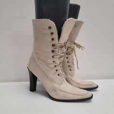 Great Pre-Owned Condition (See Pics For Details) Features: Style Profile: Retro, Cold Weather, Fall Flaws: Wear On Outsoles, Heels, A Few Scuffs On Suede Upper, Tear In The Tongue On Shaft Of Boot Please See Photos For Measurements (In Inches). We Are Happy To Answer Your Questions! Size: 8 Super Fast Shipping: We Ship Out The Next Business Day! Winter Lace-up Boots With Leather Sole And Pointed Toe, Luxury Lace-up Winter Boots, Luxury Lace-up Boots For Winter, Luxury Winter Lace-up Boots, Elegant Leather Lace-up Boots For Winter, Elegant Lace-up Boots With Leather Sole For Winter, Formal Winter Lace-up Boots With Reinforced Heel, Winter Almond Toe Lace-up Boots, Winter Cream Square Toe Boots