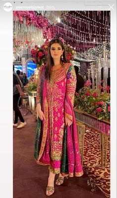 Pakistani Casual Wear, Bridal Jewelry Sets Brides, Bandhani Dress, Basic Mehndi Designs, Indian Bridal Outfits, Indian Outfit, Beauty Skin Care Routine, Bridal Jewelry Sets