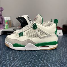 Nike Sb X Air Jordan 4 Pine Green Size 9 No Box Make A Offer Will Ship Out Next Day J4 Pine Green, Nike Sb Air Jordan 4 Pine Green, Luxury Green Air Jordan 4 Sneakers, Green High-top Air Jordan 4 For Sports, Green Low-top Air Jordan 4 With Cushioned Footbed, Jordan 4 Pine Green, Air Jordan 4, Pine Green, Jordans For Men