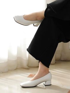 - Square toe- Mid heel- Non-slip outsoleMeasurements- Heel: 1.5- Size: KR225(US5.5)-KR250(US8)- This item is based on the KR shoe size. Please refer to the size chart.- This item runs true to size. For wide feet, please oder half size larger than your normal size.Composition & Care- Lambskin, Pigskin liningDesigner- Made in Korea- by Byeuuns- Style#: 300880526 White Flat Heel Court Shoes With Leather Sole, White Court Shoes With Flat Leather Sole, White Court Shoes With Leather Sole And Flat Heel, Flat Heel Court Shoes With Contrasting Heel For Work, Classic Flat Leather Shoes With Contrasting Heel, Classic Leather Shoes With Contrasting Flat Heel, Classic Leather Shoes With Contrasting Heel Counter, White Court Shoes With Reinforced Heel, White Court Shoes With Reinforced Heel And Round Toe