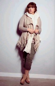 Love her style - Denise Bidot Curvaceous Fashion, Curvy Clothes, Mid Size Fashion, Curvy Style, Curvy Plus Size, Style Fall, Winter Wonder, Curvy Girl Fashion, Fashion Winter