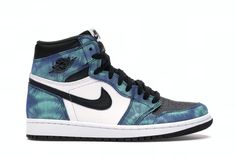 Jordan 1 Retro High Tie Dye (W) - CD0461-100 Logo Wings, Baskets Jordans, Authentic Jordans, Tie Dye Women, Womens Air Jordans, Jordan 1 High Og, Nike Air Jordans, Jordan Sneakers, Air Jordan 1 Retro High Og