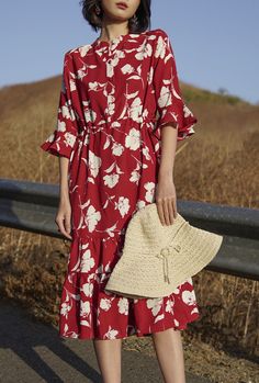 Celina Dress - Red Floral – Petite Studio French Style Dresses, French Chic Fashion, High Fashion Clothing, Bold Floral Print, High Fashion Outfits, Iconic Dresses, Red Floral Dress, White Floral Dress, Black Women Fashion