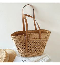 Elena Handbags Women's Woven Straw Market Tote Bag Straw Purse Handbags, Rope Knitting, Simple Purse, Fashion Purses, Cotton Purse, Market Tote Bag, Knitting Bag, Elegant Outfits, Straw Handbags