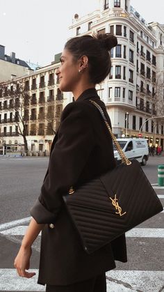 Ysl Bag Outfit Casual, Street Styles 2023, Black Handbag Outfit, Saint Laurent Purse, African Party Dresses, African Prom Dresses, Luxury Lifestyle Fashion