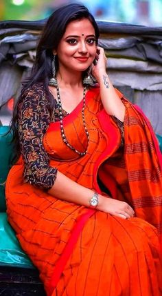 Indian Photoshoot, Indian Attire, Beautiful Saree, Gorgeous Dresses, Beauty Women, Fashion Designer