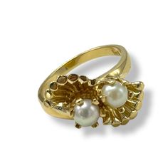 ⚓14k Gold Vintage Double Pearl Statement Ring Size 7 Solid 14k gold, stamped 14k. Excellent condition! We sell the highest quality vintage and pre-owned items! Free domestic shipping always! On its way to you in 1 business day. 30 day return policy! ⚓The Details Size 7 2.2 mm band Two pearls 3.7 grams ⚓Who We Are We are a small, family-owned business in Plymouth, MA. Located in the heart of Main Street, Main Street Jewelry Co.'s mission is to find one-of-a-kind, unique pieces. Vintage, antiques, Estate Yellow Gold Rings For Collectors, Estate Yellow Gold 14k Gold Rings, Estate 14k Yellow Gold Rings, Estate Style 14k Gold Rings, Antique Yellow Gold 14k Pearl Ring, Vintage Cluster Ring In 14k Gold, Estate Jewelry Stamped 14k For Anniversary, Estate 14k Stamped Jewelry For Anniversary, Estate 14k Gold Jewelry For Anniversary