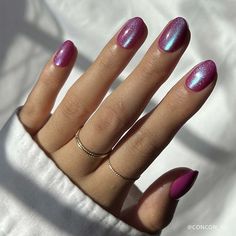 Berry Colored Nails, Oval Nail Ideas, Glamnetic Nails, Magenta Nails, Berry Nails, Bday Nails, 30 Nails, Lovely Nails, Office Inspo