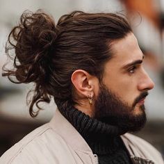 Man Bun Curly Hair, Man Bun Haircut, Man Bun Styles, Braided Man Bun, Half Bun Hairstyles, Man Bun Hairstyles, Men's Long Hairstyles, Bun Styles