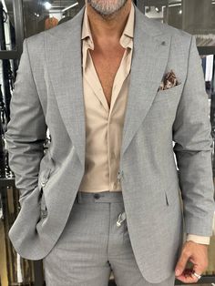 Collection : 2024/2025 spring/summer🔆Product : Tyler Slim Fit Special Designed Gray SuitColor: Gray Available Size : 46-48-50-52-54-56Material Content: %55 Cotton %45 Polyester Gray Tuxedo, Grey Suit Men, Dapper Gentleman, Suits Clothing, Mens Formal, Gray Suit, Blazer Vest, Business Suit