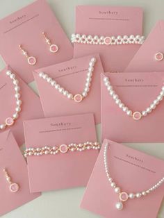 inbox me 📲 Jewelry Label, Jewelry Packaging Diy, Jewelry Website Design, Diy Pearl Necklace, Handmade Jewelry Business, Bracelet Packaging, Cute Couple Gifts, Easy Diy Jewelry