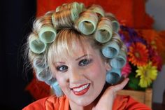 Big Rollers, Rollers Tutorial, Hair Rollers Tutorial, Roller Set Hairstyles, Big Hair Rollers, Wavy Perm, Vintage Beauty Salon, Hair Sets