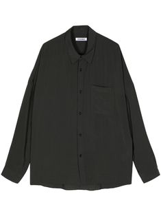 black chest patch pocket classic collar front button fastening long sleeves buttoned cuffs straight hem Black Long Sleeve Shirt With Buttoned Pockets, Black Long Sleeve Top With Concealed Placket, Black Button-up Shirt With Patch Pockets, Black Collared Shirt With Buttoned Pockets, Black Workwear Shirt With Buttoned Pockets, Classic Black Shirt With Welt Pockets, Black Shirt With Welt Pockets For Work, Oversized Long Sleeve Business Shirt, Formal Long Sleeve Shirt With Pockets