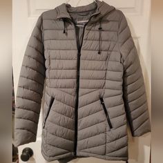 Brand New Without Tags. Absolutely No Stains, Cuts Or Broken Zippers. Broken Zipper, Jackets & Coats, Jackets For Women, Blazer, Brand New, Zipper, Tags, Outfit Inspo, Plus Fashion