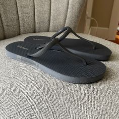 Grey Size 8! Never Worn. Comfortable T-strap Flip Flops For Beach, Cushioned T-strap Flip Flops For Vacation, Beach T-strap Flip Flops With Cushioned Footbed, Cushioned T-strap Flip Flops For Beach, Beach Flip Flops With Cushioned Footbed And T-strap, Navy Shoes, T Strap Sandals, Navy Gray, T Strap