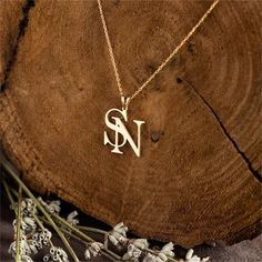 "Description:-  It will make you exciting to see your or your loved once Letters on this jewelry. Material: Stainless steel Plating: 18K Silver or Gold or Rose Gold Chain Length:- 35cm, 40cm, 45cm, 50cm, 55cm If you want Solid Rose gold, Gold or Yellow Gold, let us know we can also make that for you on request.  Great for a birthday gift, a gift for a friend, anniversary gift, or even a gift for yourself! → [How to process the order] 1. Please tell us the Two Initials in the 'Personalization Box' Above For Example- J + K and select the finish, Size, etc from the menu option. 2. Now, click on \"Pay with Paypal\" OR \"Add to basket\" . At the checkout page, you can choose to either pay with your PayPal account or you can pay with a \"credit/debit card\". 3.If you have a special request like Personalized Letter Necklace, Necklace Couple, Friend Anniversary, Couple Name, Personalized Gold Necklace, Couple Necklace, Couple Necklaces, Couple Jewelry, Rose Gold Chain