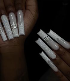 Long White Nails, Nail Videos, Unghie Sfumate, Milky Nails, Long Acrylic Nail Designs, White Acrylic Nails, French Tip Acrylic Nails