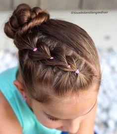 Hairstyles Kindergarten, Kindergarten Hairstyles, Girls Hairdos, Easy Little Girl Hairstyles, Gymnastics Hair, Girls Hairstyles Easy, Cheer Hair