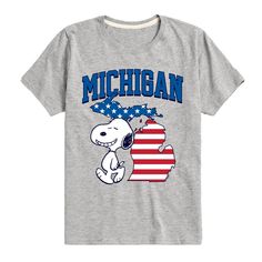 Peanuts - Michigan American Flag Snoopy -Toddler And Youth Short Sleeve Graphic T-Shirt Peanuts T Shirts, Trending Graphic Tees, Charlie Brown Snoopy, Michigan Usa, Kids Clothes Boys, Toddler Boy Outfits, Graphic Artwork, Peanuts Snoopy, Top Graphic Tees