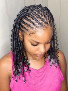 50 Jaw-Dropping Fulani Braid Styles To Try ASAP - The Fashion Assault Naija Fulani Goddess Braids With Beads, Short Goddess Braids Shoulder Length, Short Fulani Braids With Beads, Shoulder Braids, Goddess Braids With Beads, Short Fulani Braids, Cute Shoulder Length Hairstyles, Shoulder Length Braids, Beaded Hairstyles