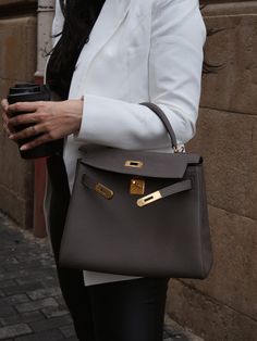 Nice Handbags, Galaxy Stuff, Hermes Kelly 25, Best Handbags, Hermes Bag, Personal Style